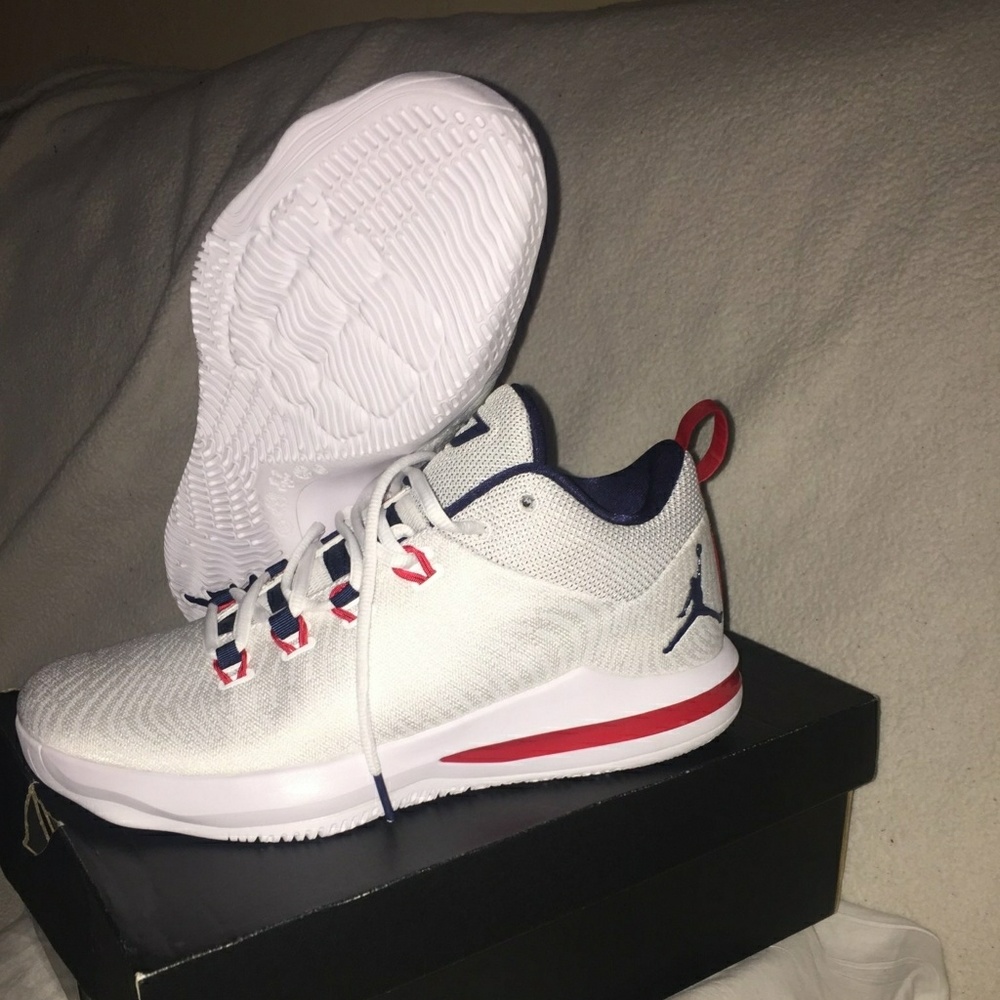 Air Jordan - Picture 2 of 3